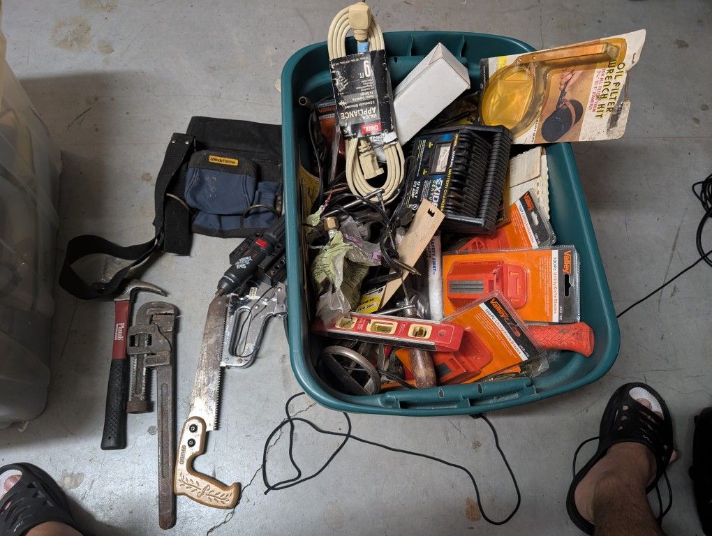Huge Contractor Tool Lot - Plumbing, Electrical, Painting