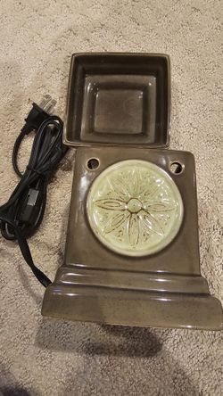 Scentsy, Inc. Candle Warmer