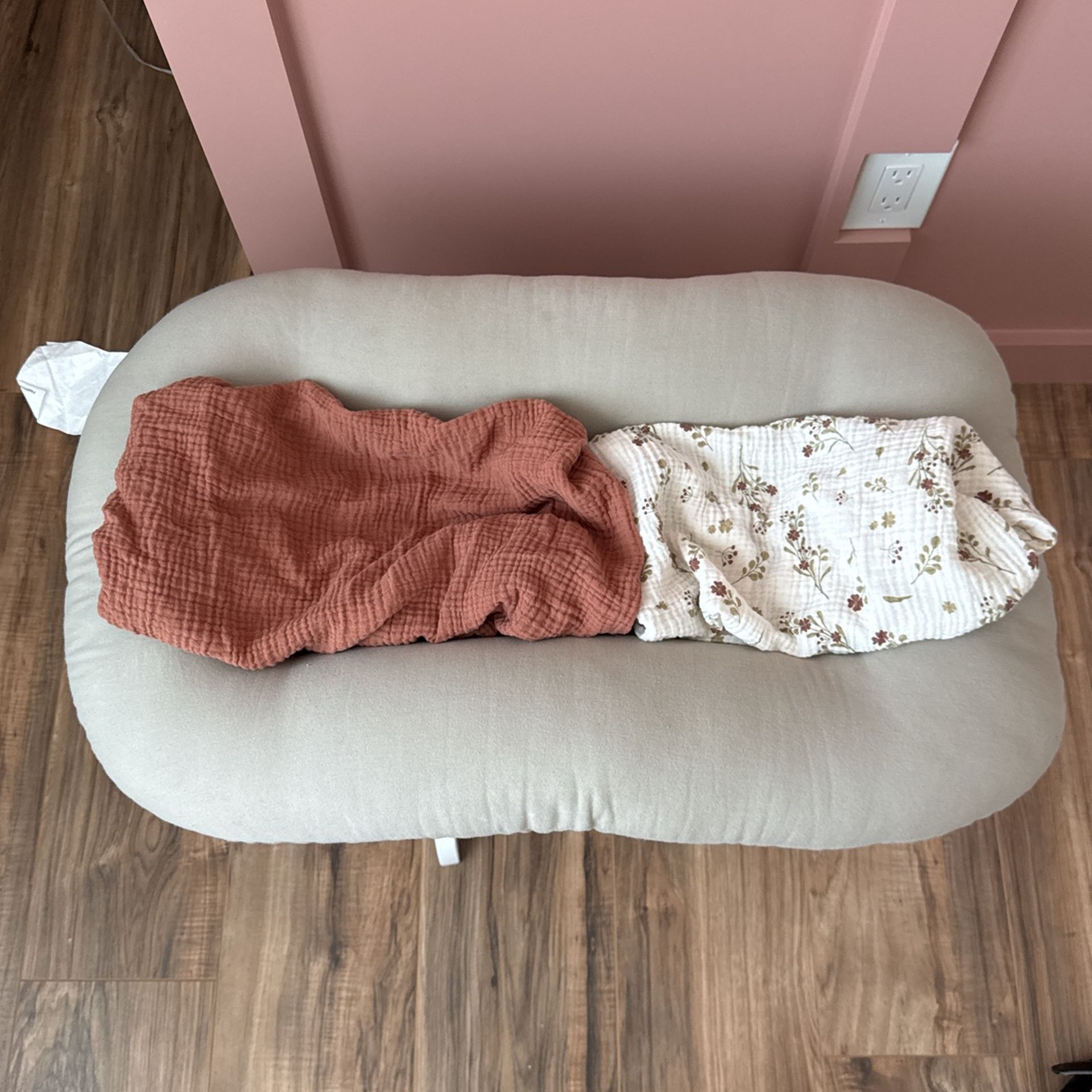 Snuggle Me Lounger