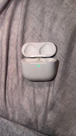Apple AirPods Pro with no ear buds