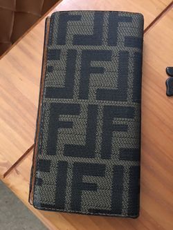 FENDI WALLET