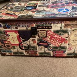 Travel Trunk - storage & decor