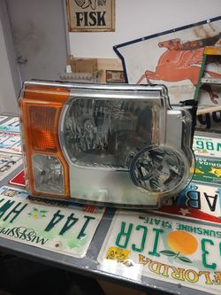 05-09 Land Rover Lr3 Right Passenger Side Halogen headlight