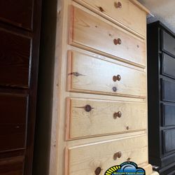 New Solid Wood Natural Color Dresser Chest Five Drawer- Cajonera Natural Madera Sólida 