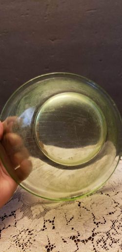 Sold at Auction: PAIR OF GREEN ANCHOR HOCKING DEPRESSION GLASS BATTER BOWLS