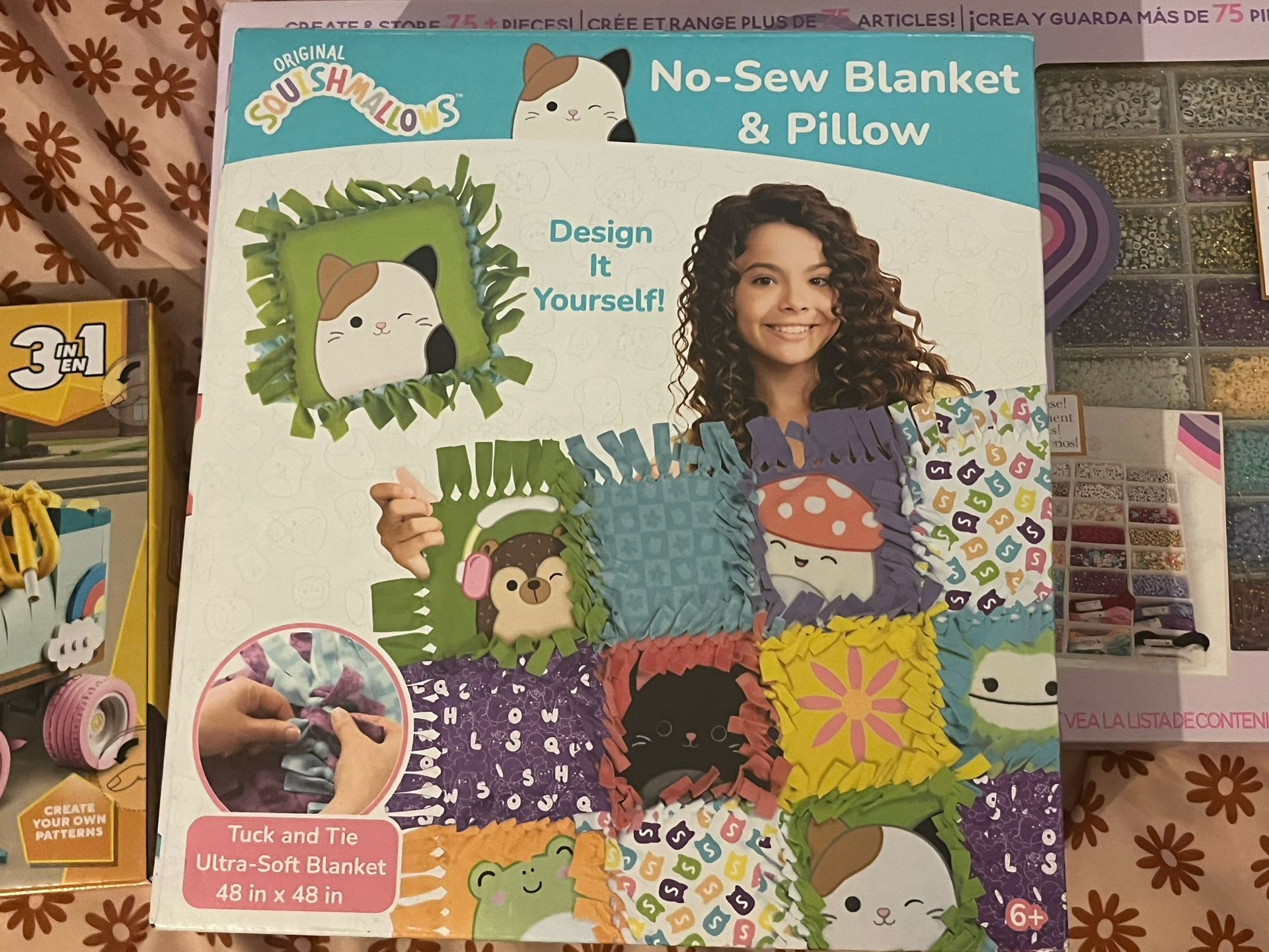 No-sew Blanket And Pillow Squish mellow Set
