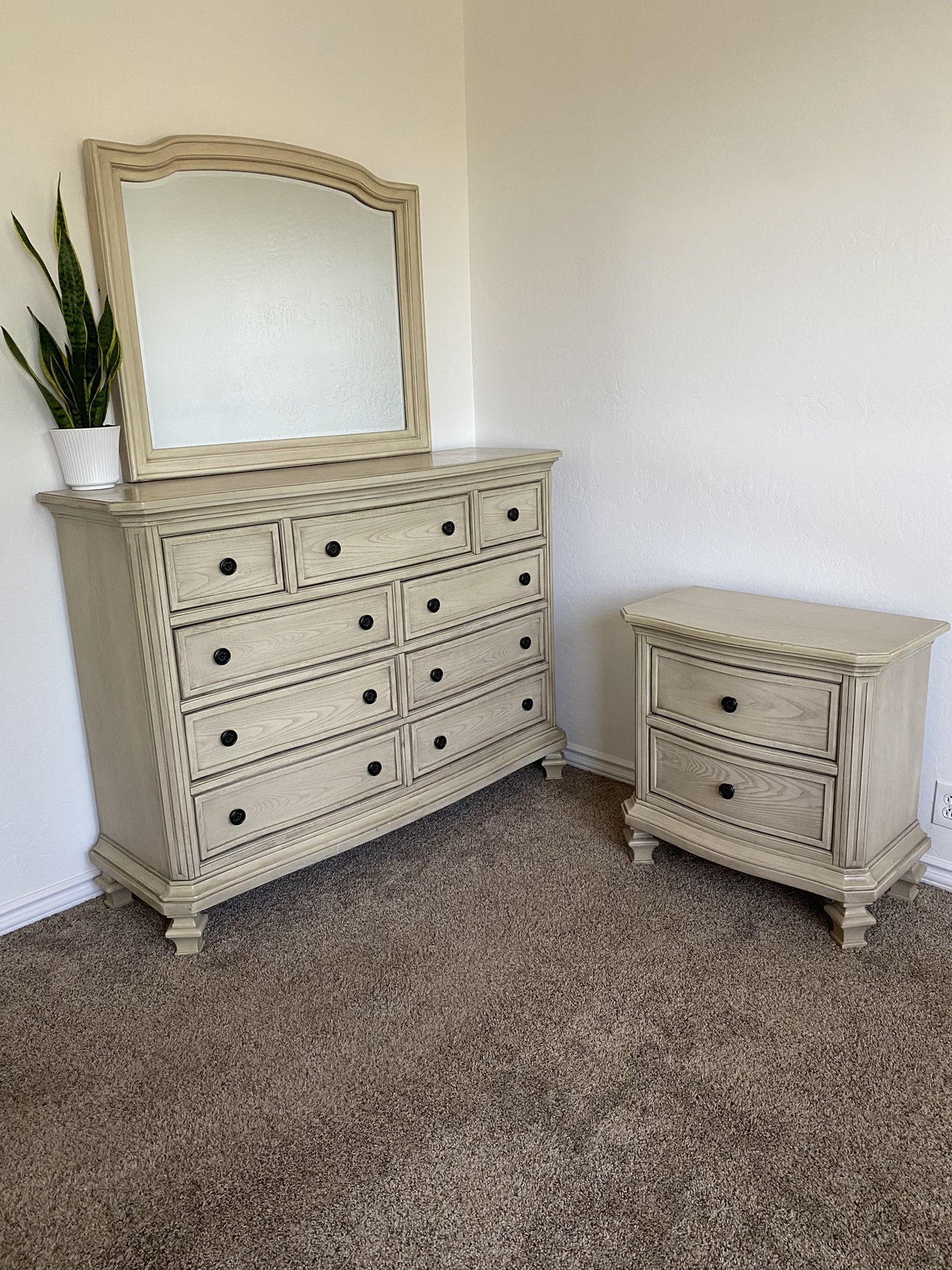 Dresser with Nightstand 