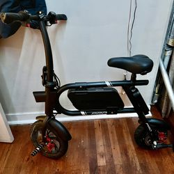 Swagcycle Pro NO TIENE CARGADOR