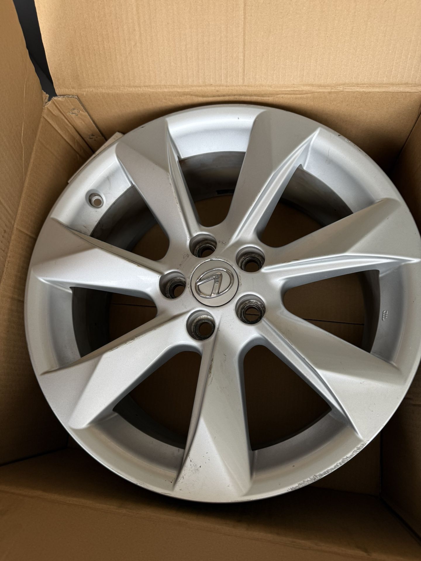 4 Lexus Stock Rims From A (RX 350) OEM