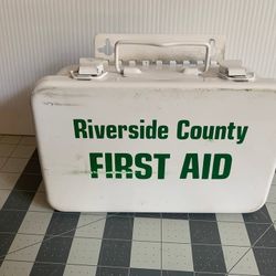 Vintage Metal First Aid Kit