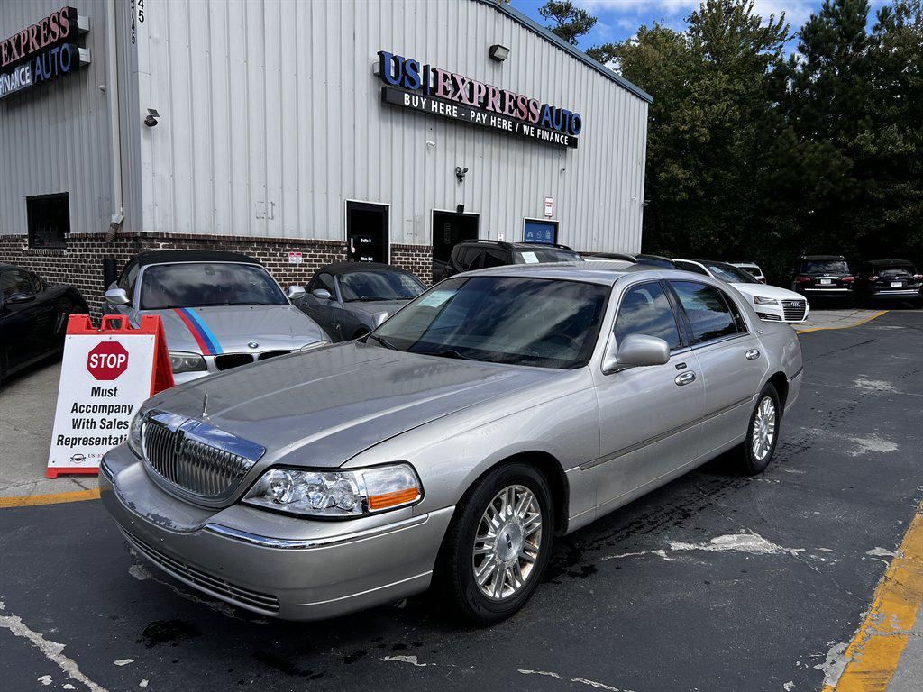 2011 Lincoln Town Car
