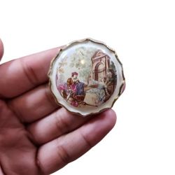 Vintage Gold Trim Plate Brooch