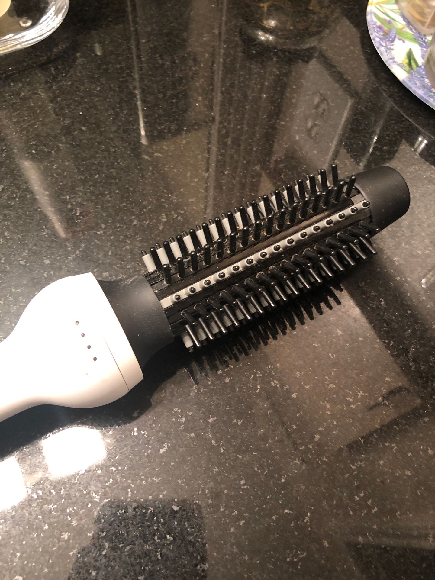 Volumizing Brush/Curler - Instyler Freestyle 1” Ionic Ceramic Styler