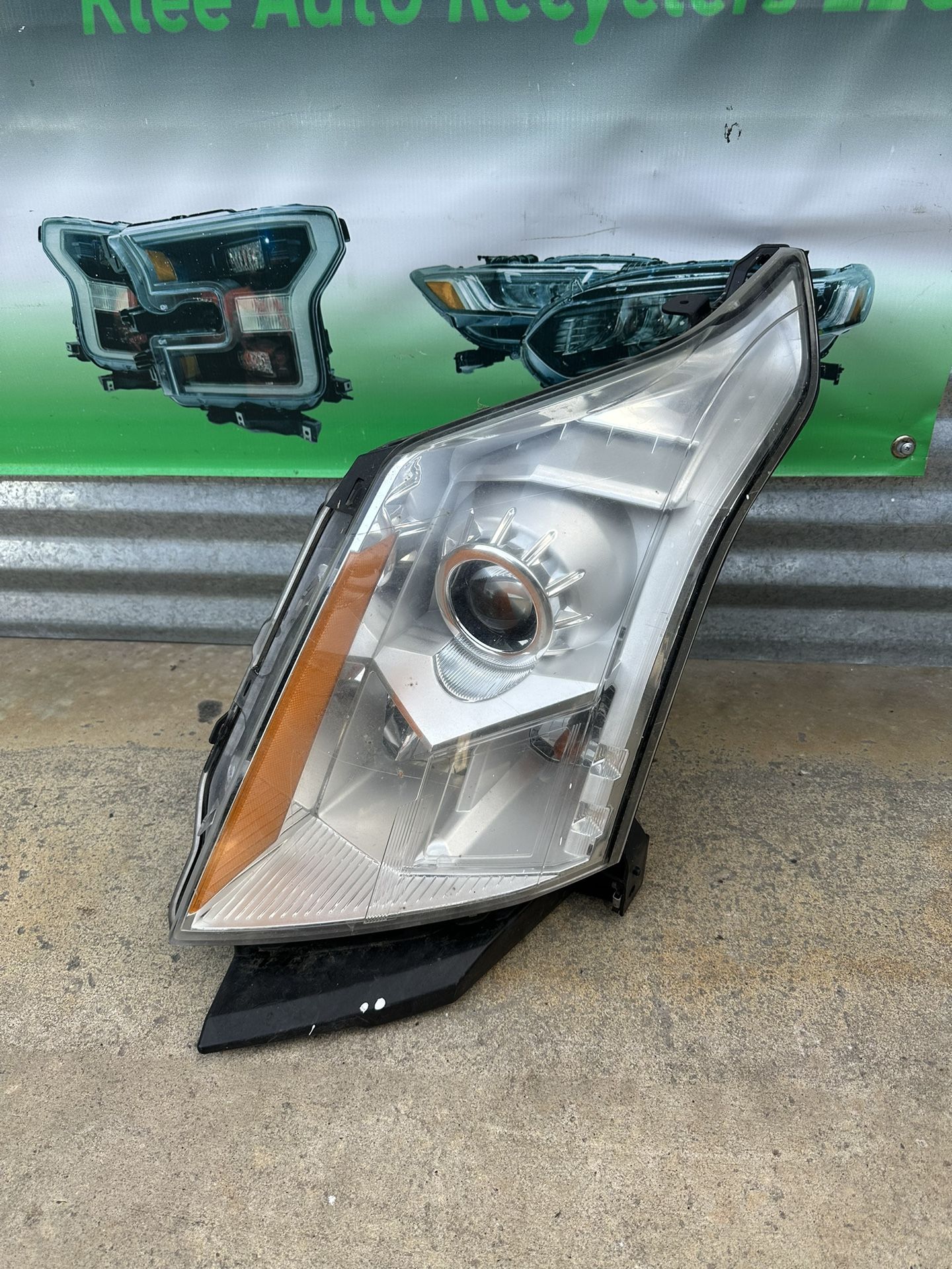 2010-2015 Cadillac Srx Headlight Oem
