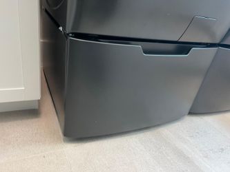 GE 28 in. Wide Laundry Pedestal with 16 in. Height 