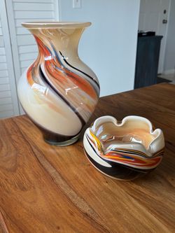 2-Piece Hand-Blown Swirl Art Glass Set (Vase & Ruffled Bowl)