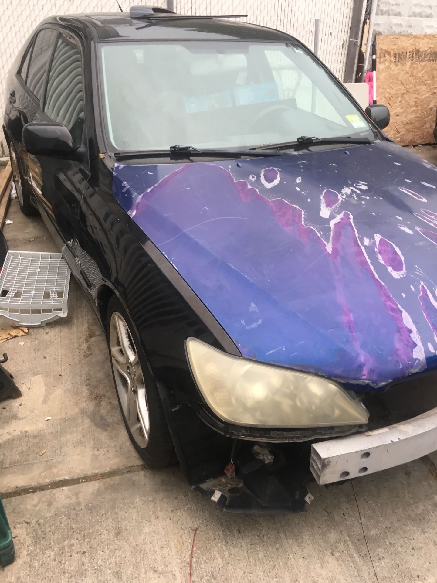 02 Lexus IS300 parting out