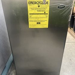 4.4 Sanyo Refrigerator/frezzer