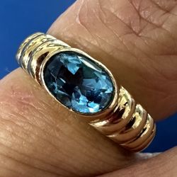 14K Gold Blue Topaz Ring-Size 5