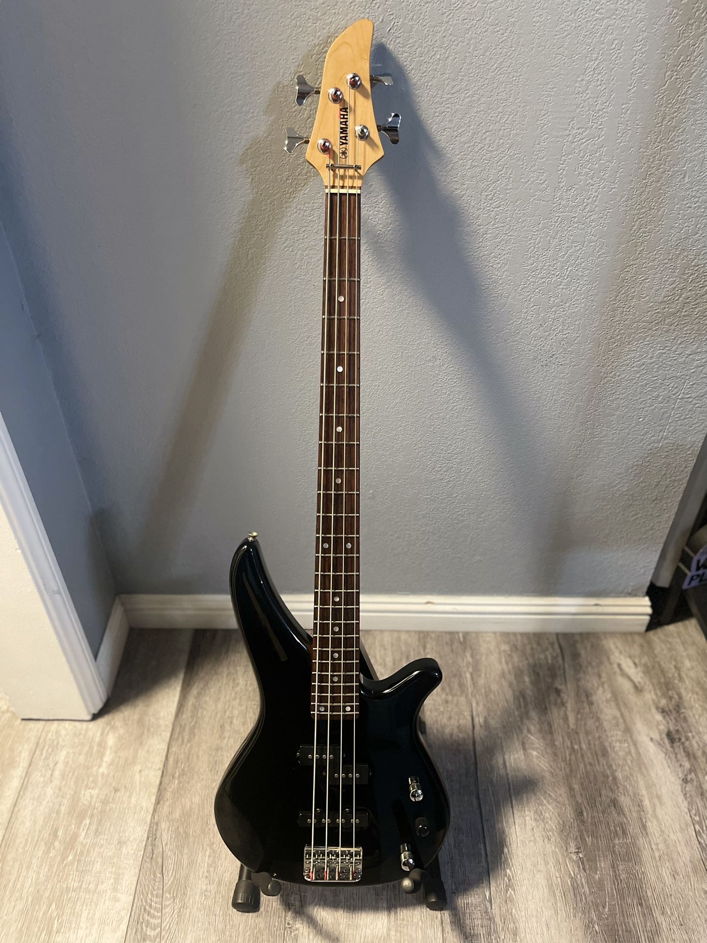 Yamaha RBX170 Electric Bass Guitar