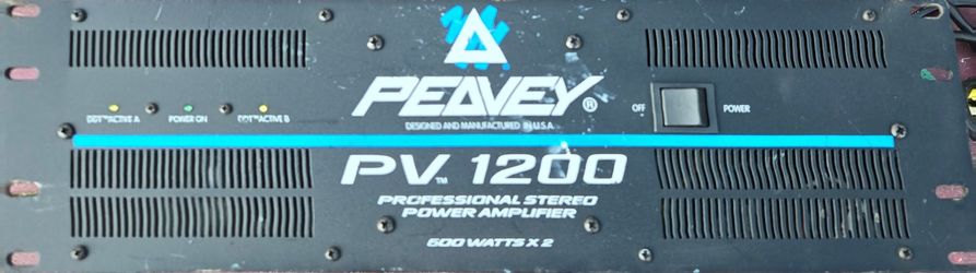 PEAVEY  AMP  PV1200