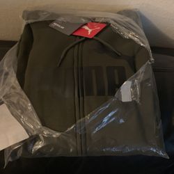 Men’s Puma hoodie Dark Green Large 