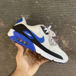 Nike Air Max 90 Golf G TB sneakers in a clean White, Game Royal, and Black colorway. 