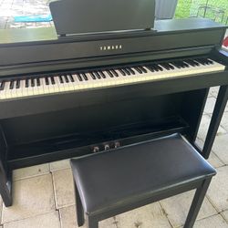 Yamaha clavinova digital piano CLP-535
