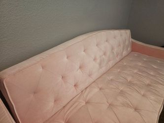 STRAWBERRY MILKSHAKE SOFA COUCH