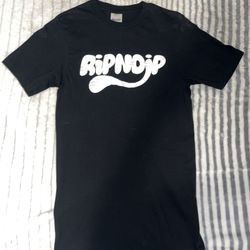 RIPNOIP SMALL T-SHIRT