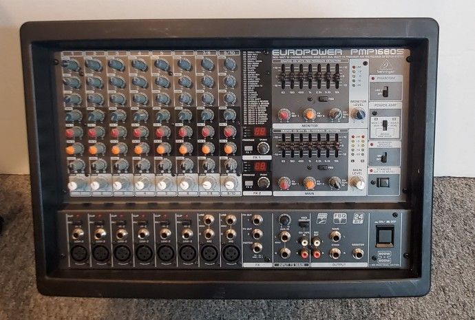 Behringer Europower PMP1680S 10-channel 1600W Powered Mixer EUC Tested Working