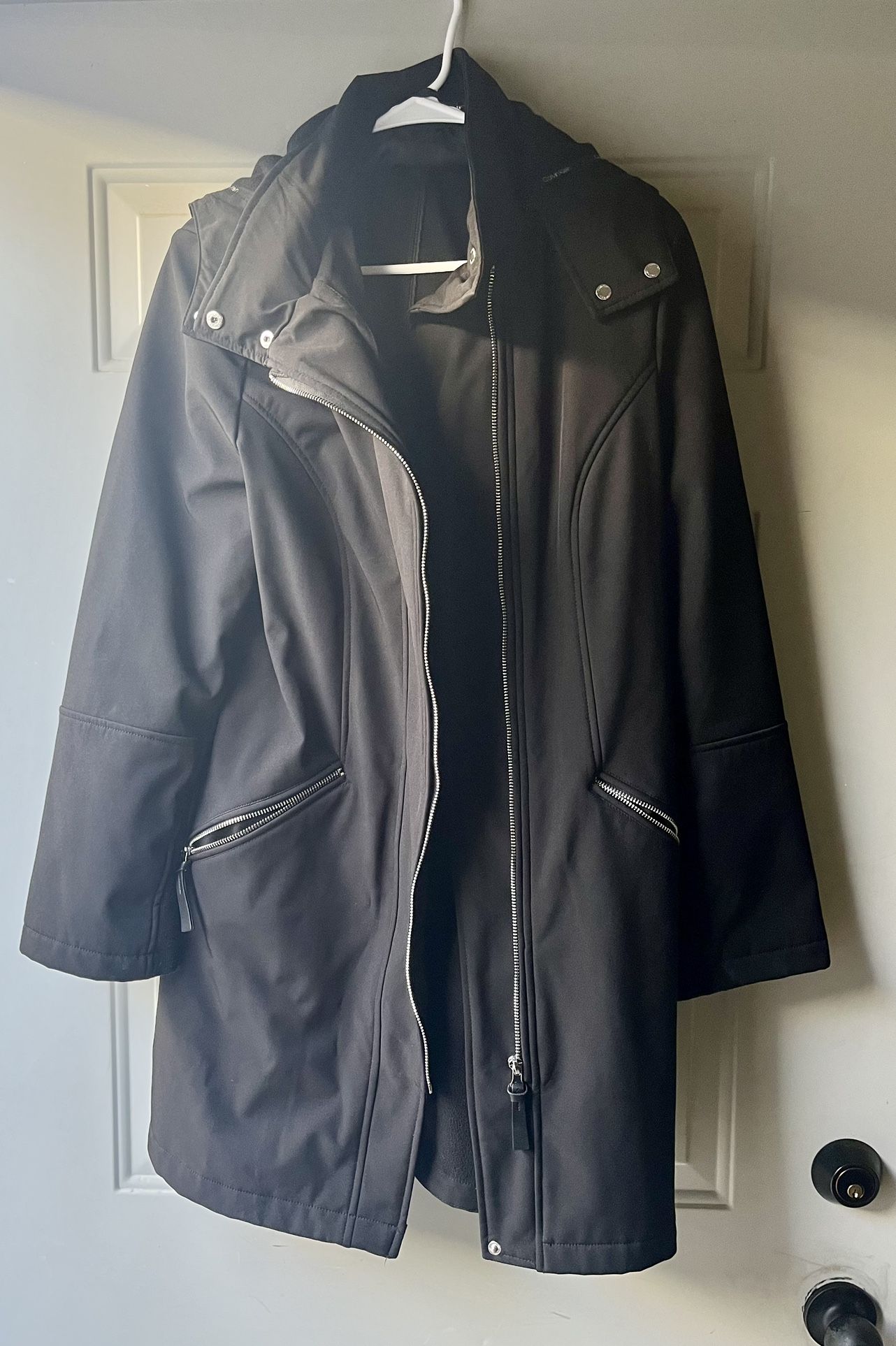 Calvin Klein Women’s Raincoat Large Jacket