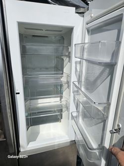 Kenmore Refrigerator 3 puertas 28 cf