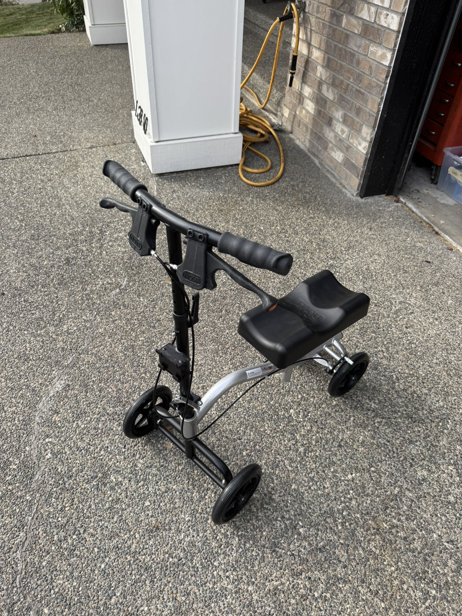 Knee Scooter