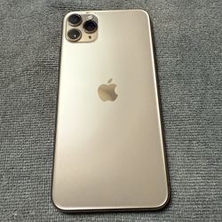 iPhone 11 Rose Gold 256 Gig  Excellent Condition !! 