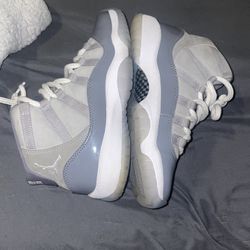 Jordan 11 Cool Greys (size 4y)