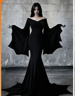 New Gothic vampire halloween dress medium