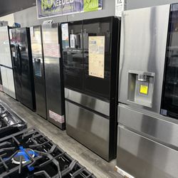 Samsung - Bespoke 29 cu. ft. Standard Depth 4-Door French Door Refrigerator in Charcoal Glass Top & Stainless Steel with Family Hub 📱