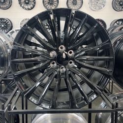 24” Gloss Black Wheels 