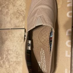 Tom’s Women Shoes