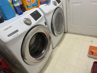 Samsung Front-Load Washer and Dryer Set