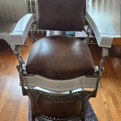 KOKEN BARBER CHAIR... Fully Working, Semi-Restored 