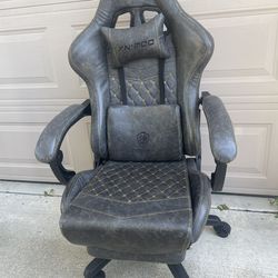 Dowinx 6689 Gaming Chair