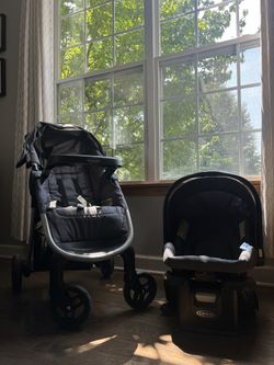 Graco Fastaction SE 2.0 Travel System- Stroller