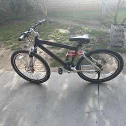 -Genesis V2100 7 Speeds 26 Inches Mens Mountain Bicycle Cruiser-