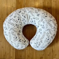 Nursing pillow