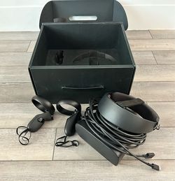 Lenovo Explorer Windows Mixed Reality Headset (Model G0A20002WW)