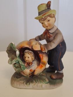 Gumgumfuninthesun 

Lefton Peter Peter Pumpkin Eater Figurine #124 Nursery Rhyme