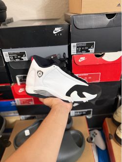 Jordan Black Toe 14s size 10 USED But Clean