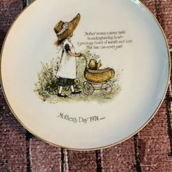 Holly Hobbie Vintage Mothers Day Plate
